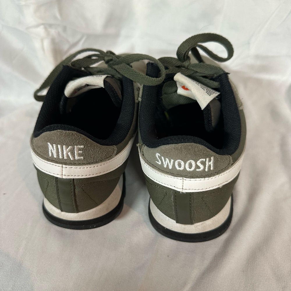 Nike Women’s Green and White Sneakers - Picture 4 of 4